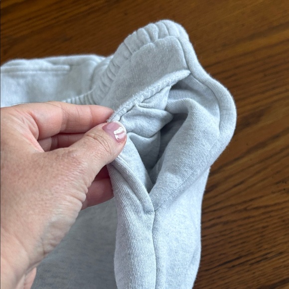 Gray Wide-Leg Sweatpants/9 - Picture 3 of 4